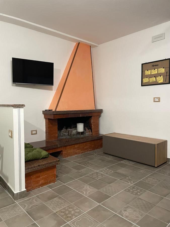 Angelina Al Borgo Apartment Aieta Exterior photo
